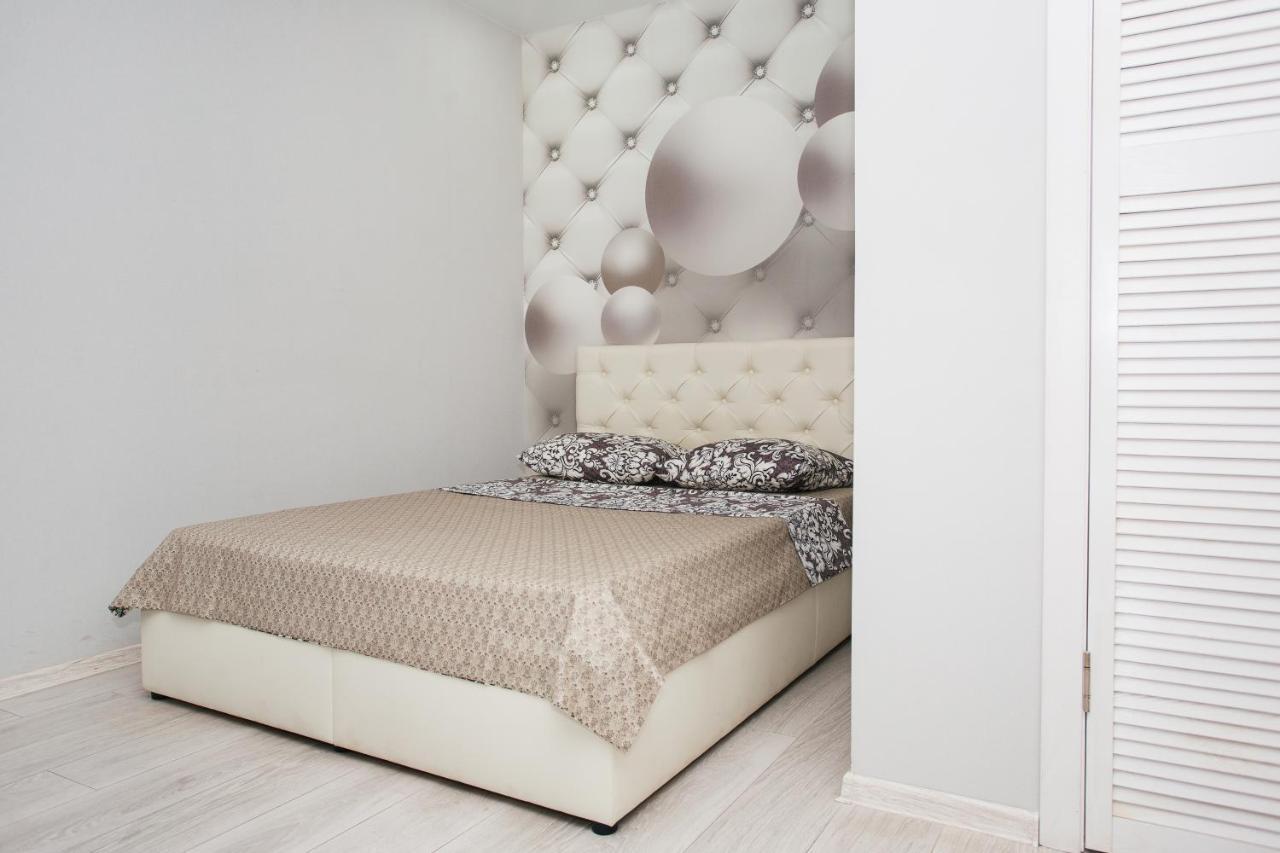Vip Apartments Faraon Centr Суми Екстер'єр фото